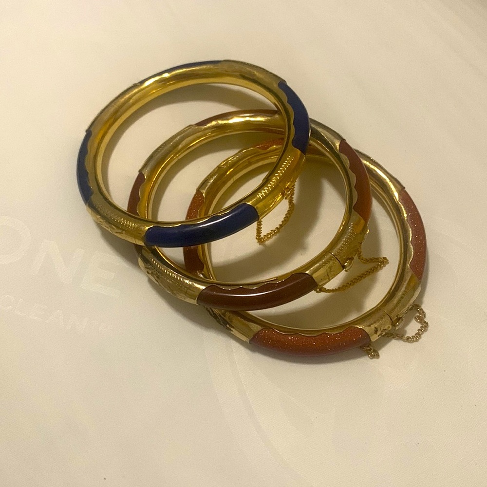 Set of three bangles